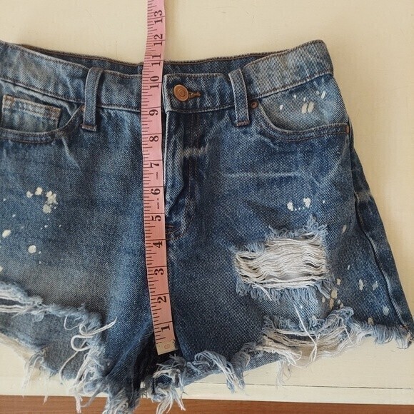 No Boundaries denim shorts cutoff distressed high rise size 3 - Picture 5 of 6